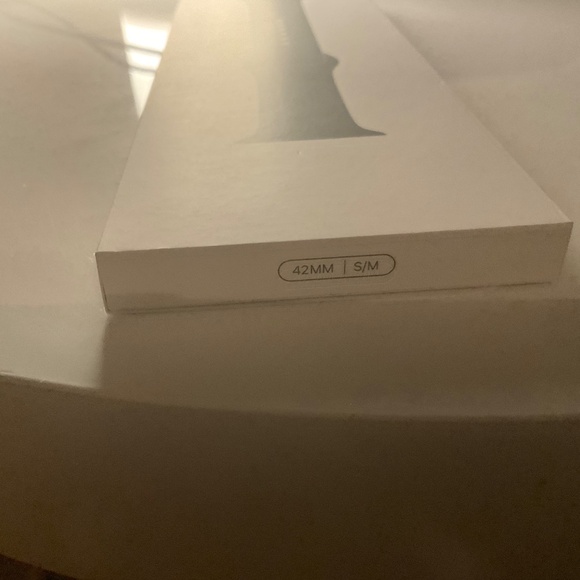 Apple Watch 42mm Black Sport Band - S/M brand new unopened - Picture 2 of 3